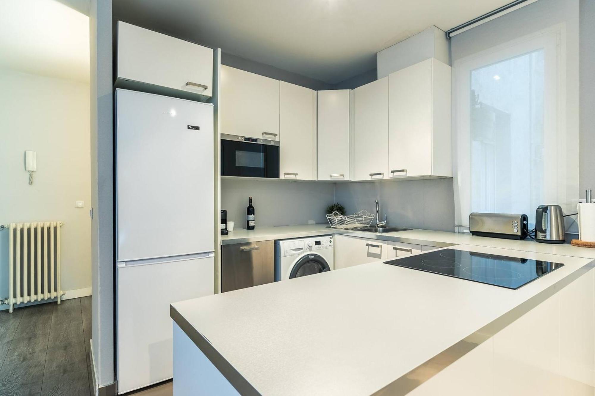 Castellana Suites Madrid Kültér fotó