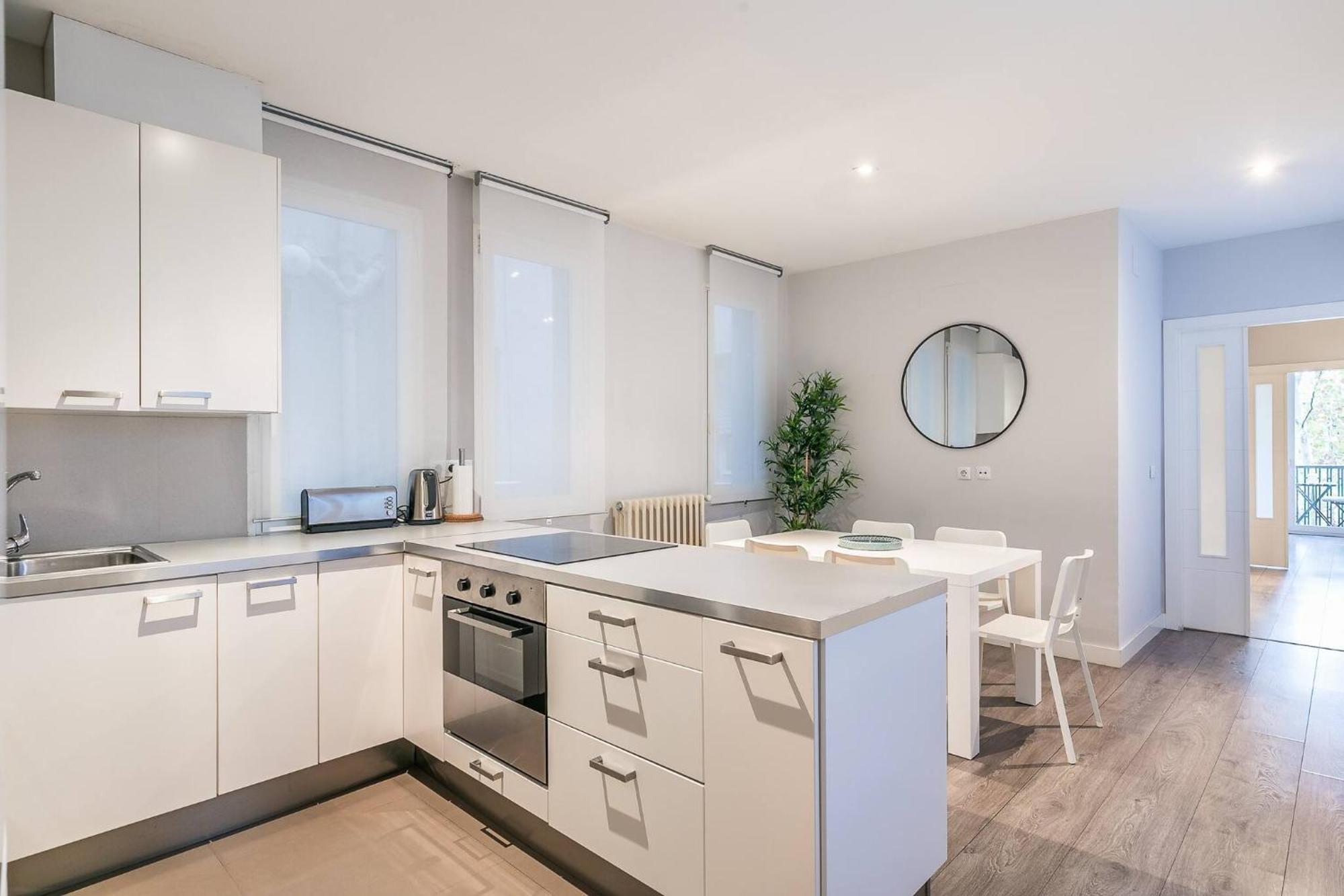 Castellana Suites Madrid Kültér fotó